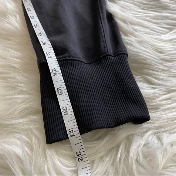 Athleta Venice Jogger Zip Pocket Black EUC Size LT - Picture 11 of 11